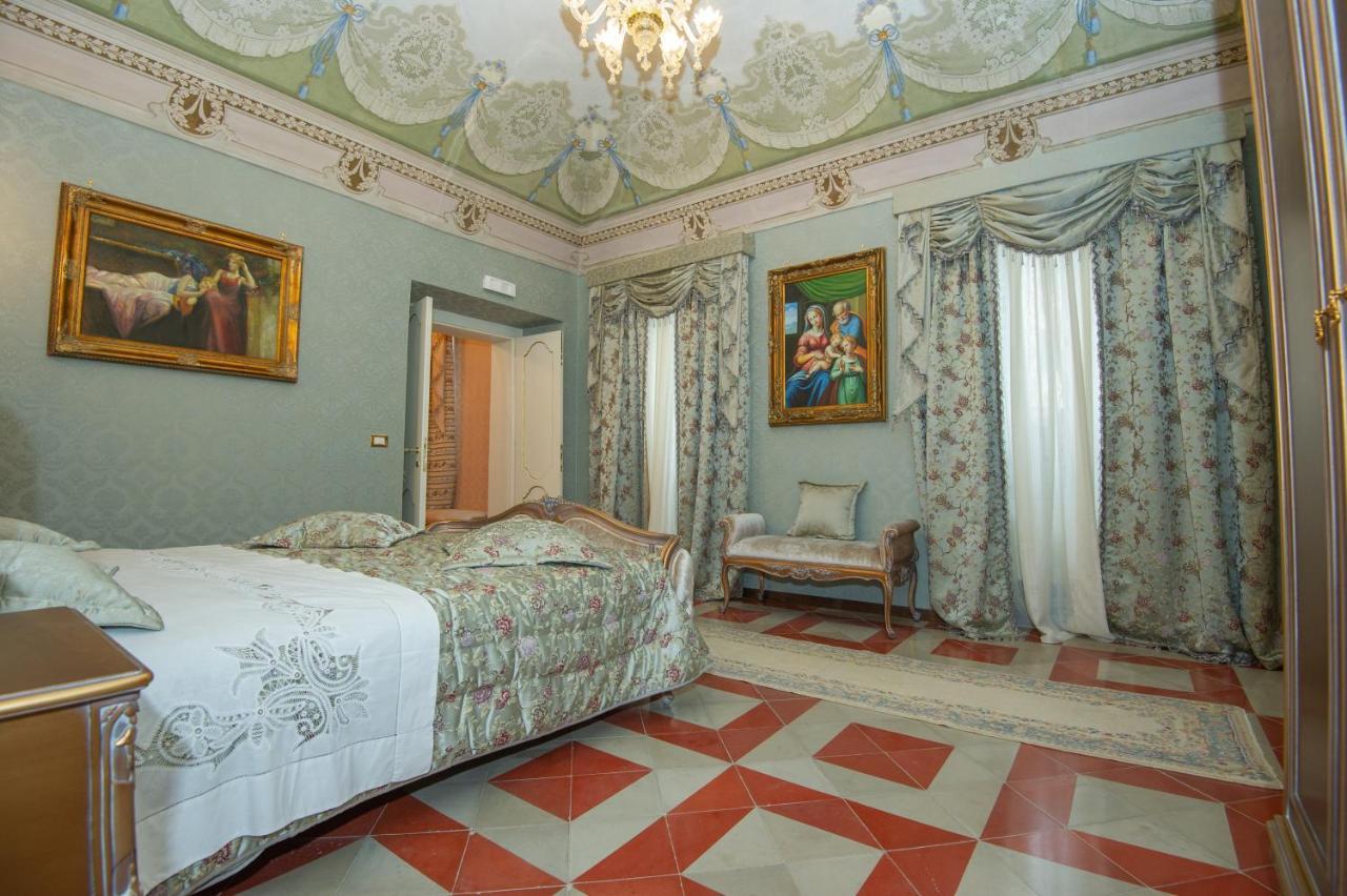 Palazzo Tilli Casoli  Eksteriør billede